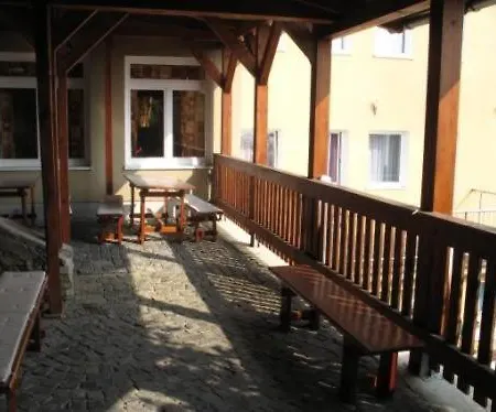 Zlata Noha Pressburg