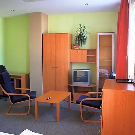Zlata Noha 3* Bratislava